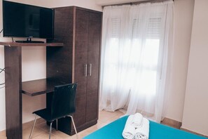 Desk, laptop workspace, free WiFi