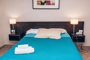 Bureau, espace de travail pour ordinateurs portables