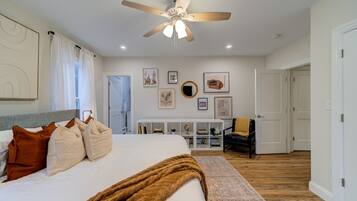 3 soverom, skrivebord, strykejern/-brett og wi-fi (inkludert)