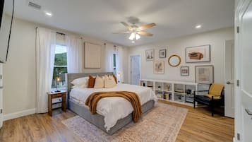 3 camere, una scrivania, ferro/asse da stiro, Wi-Fi gratuito