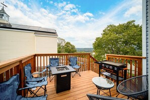 Property grounds - Sleek Escape: Modern 3 BR- 4 Min from West Point ! (Highland Falls)