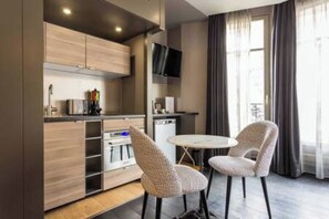 Private kitchen - Magnificent Studio - 2P - Passy (Paris)