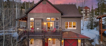Mountain Cabin 120 I Private Hot Tub I Great Views I Bunk Room I Discounted Attractions