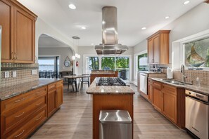 Fridge, microwave, oven, stovetop - Lakeshore Lookout - Amazing Long Range Views, Pool, Hot Tub, Fire Pit, Theatre Room and much more! (Mooresville)