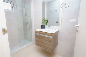 Haartrockner, Seife, Shampoo