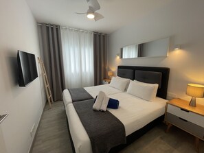 2 bedrooms, iron/ironing board, free WiFi, bed sheets - Lanzahost “Tabaiba Blue” (Costa Teguise)