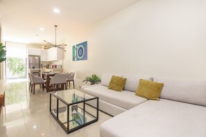 TV, fireplace, offices - Luxury 2BR with Balcony, Direct Access to 5th Ave (Playa del Carmen)