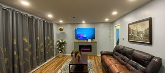 Charming 3-bedroom house in fabulous Midwest City with WiFi, AC