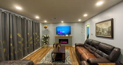 Charming 3-bedroom house in fabulous Midwest City with WiFi, AC