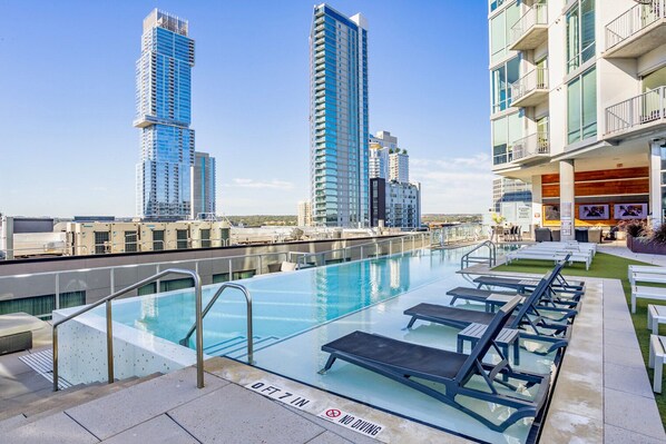 Pool - Blueground | Downtown 1bd apartment (Austin)