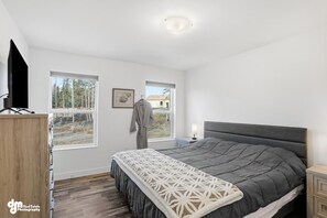 3 bedrooms, WiFi, bed sheets