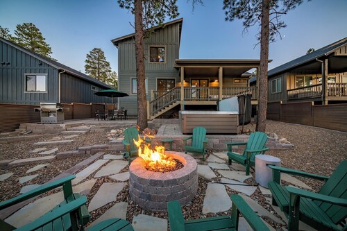 Stargazer - The Desirable Home w/AC and Hot Tub