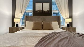 3 bedrooms, desk, iron/ironing board, travel cot