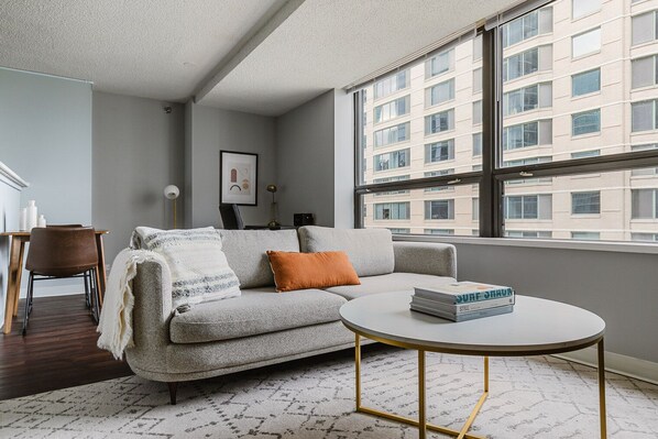 Fernseher, Stereoanlage