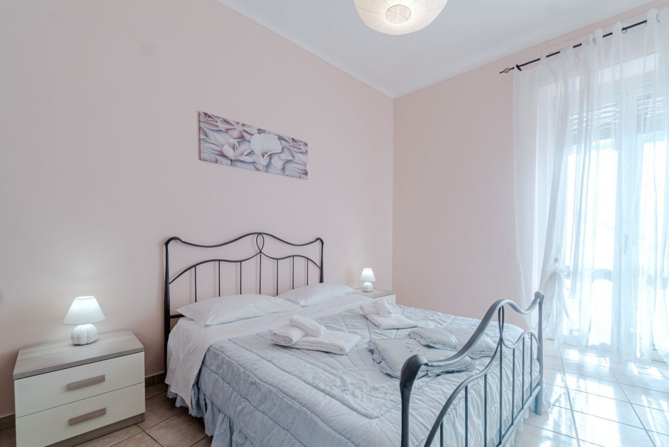 1 soverom, strykejern/-brett, wi-fi og sengetøy