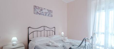 1 soverom, strykejern/-brett, wi-fi og sengetøy