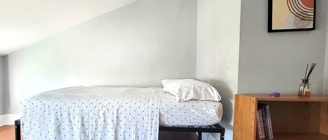 Economy Double Room | Free WiFi