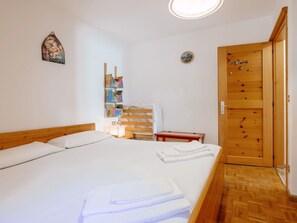 2 chambres, lit parapluie
