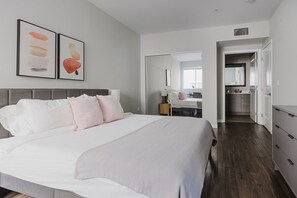 2 quartos, ferros/tábuas de passar roupa, Wi-Fi, roupa de cama