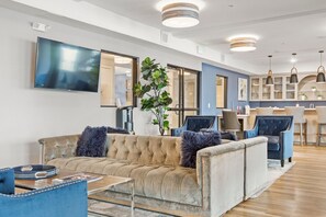 テレビ、ステレオ