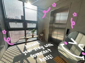 Elevator - Maison de Wave 3 (Seoul)