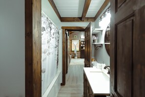 ヘアドライヤー、タオル