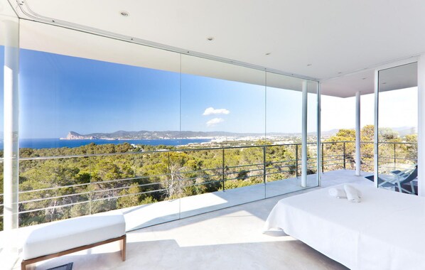 6 camere, una cassaforte in camera, ferro/asse da stiro, Wi-Fi gratuito