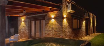 Jacuzzi and Comfort in the Marche Hills