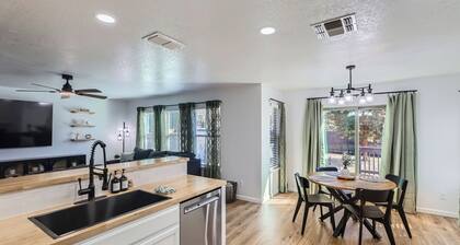 Gorgeous 5BR Gem w/Arcade•Lackland BMT•Seaworld