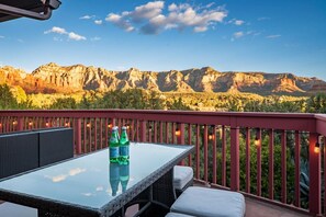 屋外ダイニングエリア