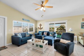 Smart TV - Angler's Paradise | Waterfront Pool-Home close to Sombrero Beach! (Marathon)