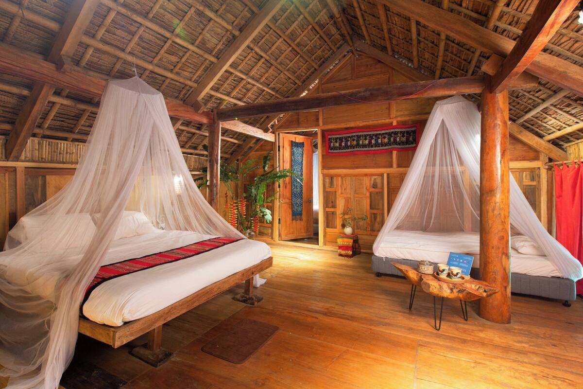 Deluxe Triple Room | Desk, iron/ironing board (on request), free WiFi, individually decorated