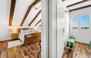 4 bedrooms, iron/ironing board, travel cot, free WiFi
