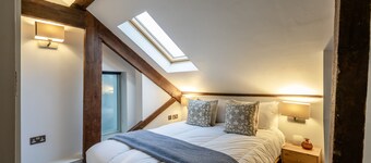 4 Clementhorpe Maltings -  a family break that sleeps 6 guests  in 3 bedrooms