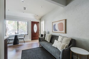 TV, stereo - Blueground | Palo Alto 1bd apartment (South Bay)