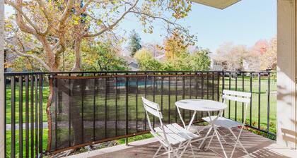 Blueground | Fremont 2bd apartment