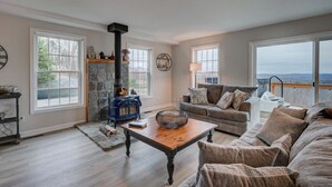 Unclassified image, 4 of 81, button - Stunning Views | Hot Tub | Pets (Carroll)