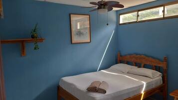 Habitación doble estándar, 1 cama matrimonial, para no fumadores | Wifi gratis