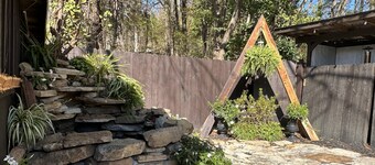 Enchanting Cottage with Historical Charm | Across From The Valley Venues & Lookout Mountain | Hiking