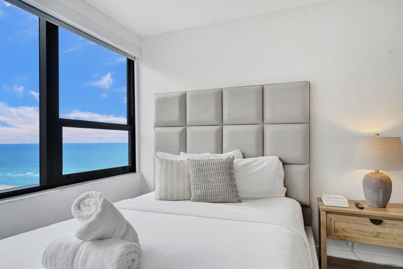 2 quartos, ferros/tábuas de passar roupa, Wi-Fi de cortesia