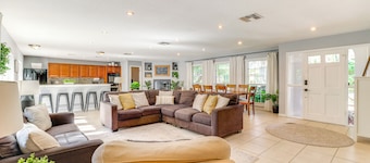 Centrally Located Home w/ Fenced Yard in Oviedo!