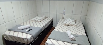 Hotel anoitecer
