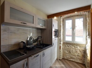 Apartment (Classic One Bedroom Apartment) | Private kitchen | Fridge - Urban and Upscale Homes Rovinj Old Town (Rovinj)