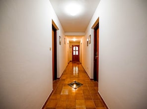 Double Room (Standard Double Room with Balcony) | Lobby
