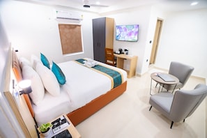 ห้องเอ็กเซกคิวทีฟดับเบิล | โต๊ะทำงาน, Wi-Fi ฟรี