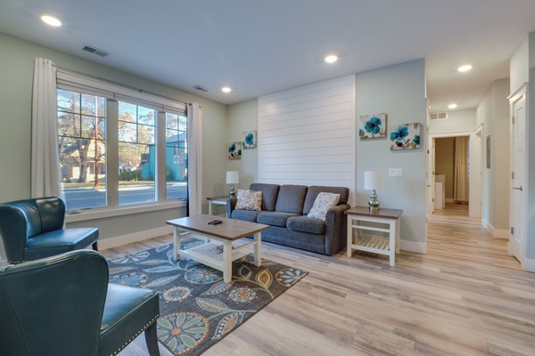 Traverse City Vacation Rental | 2BR | 2BA | Step-Free Access | 864 Sq Ft