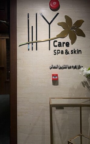 Sauna, bany turc, massatges tailandesos i massatges esportius 