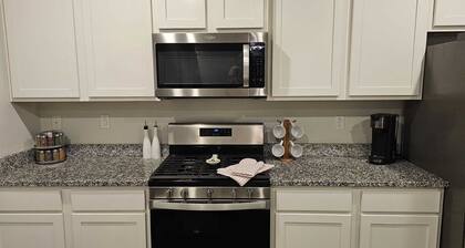 Less than 13-mile commute to Augusta National Golf Club