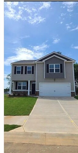 Less than 13-mile commute to Augusta National Golf Club