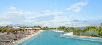 Zantamar 506E: Beachfront Condo with 2 Pools